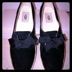 Ugg Australia Carilyn black Suede slip on shoes